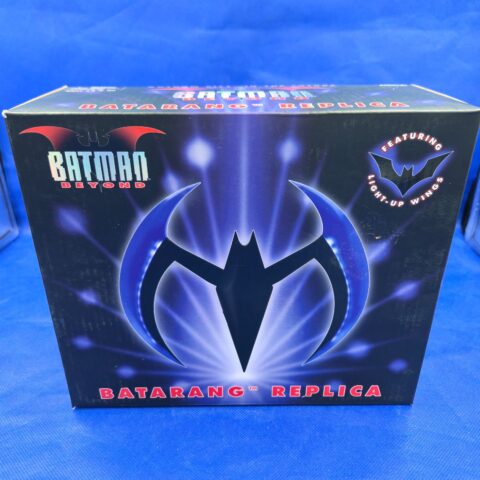 NECA Batman Beyond Batarang Replica – Light-Up Wings – DC Collectibles – NIB for sale at Nostalgik Vibes