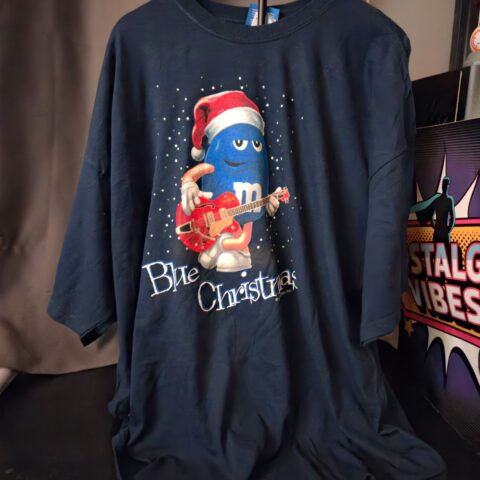 M&M’s Blue Christmas Graphic T-Shirt 3XL Holiday Santa Guitar Tee Gildan Cotton for sale at Nostalgik Vibes