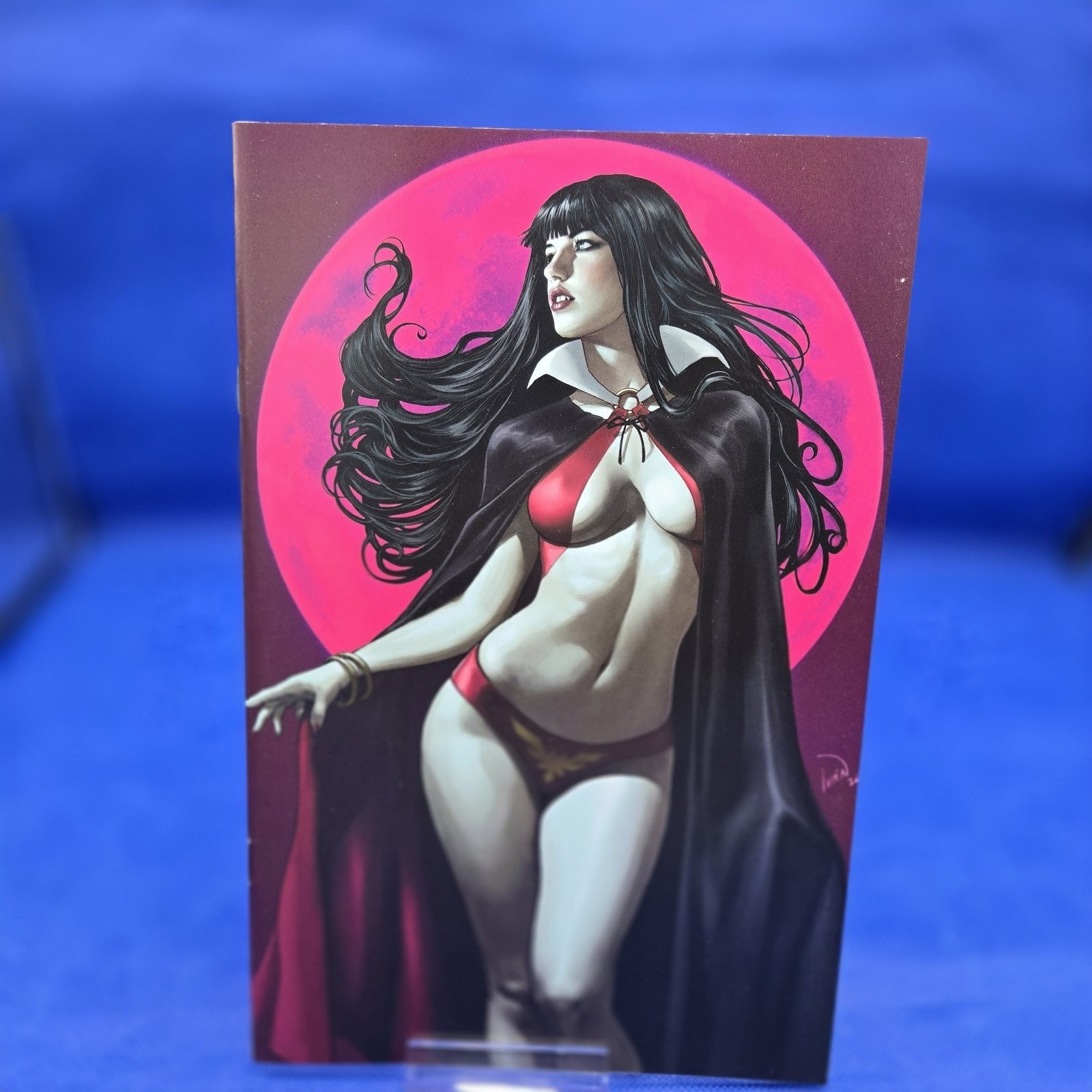 Vampirella #11 Ivan Talavera Virgin Variant Dynamite NM
