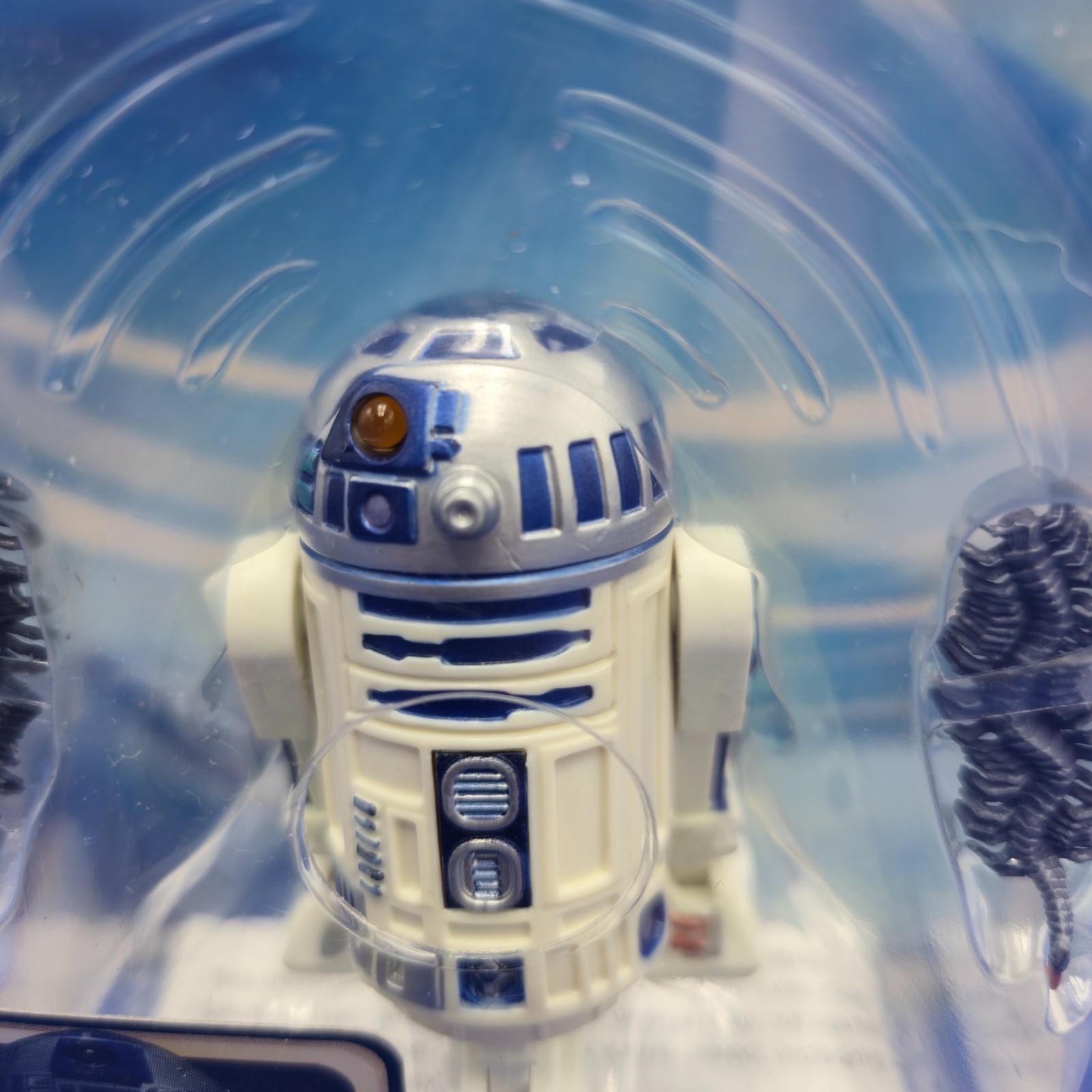 2002 Star Wars AOTC R2-D2 Coruscant Sentry SEALED MOC Hasbro Astromech Droid