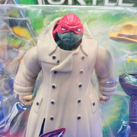 2014 Playmates TMNT Raphael In Disguise Action Figure New on Card