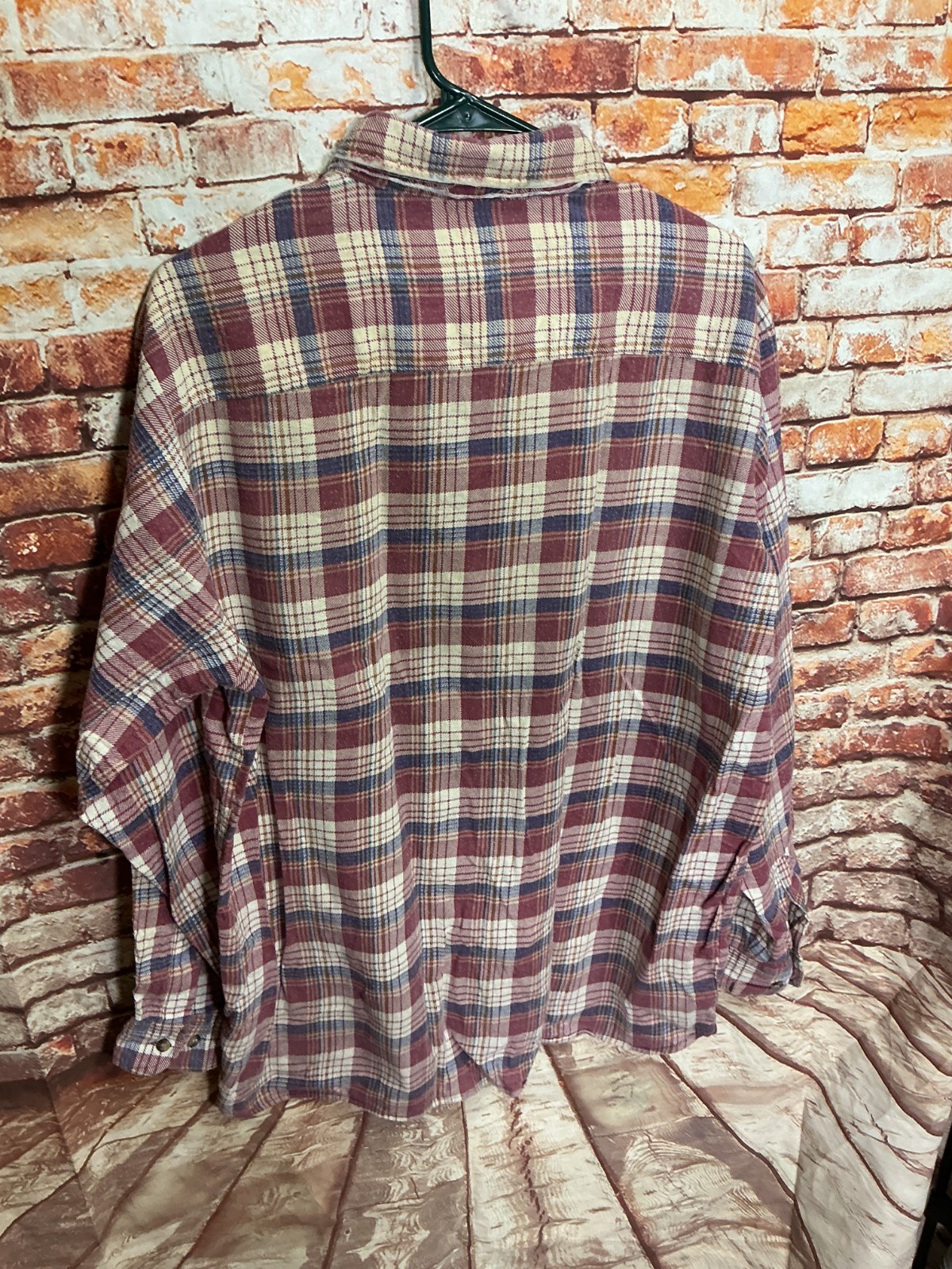 Trail’s End Cream/Burgundy/Blue Plaid Flannel Cotton Large (L) Shirt