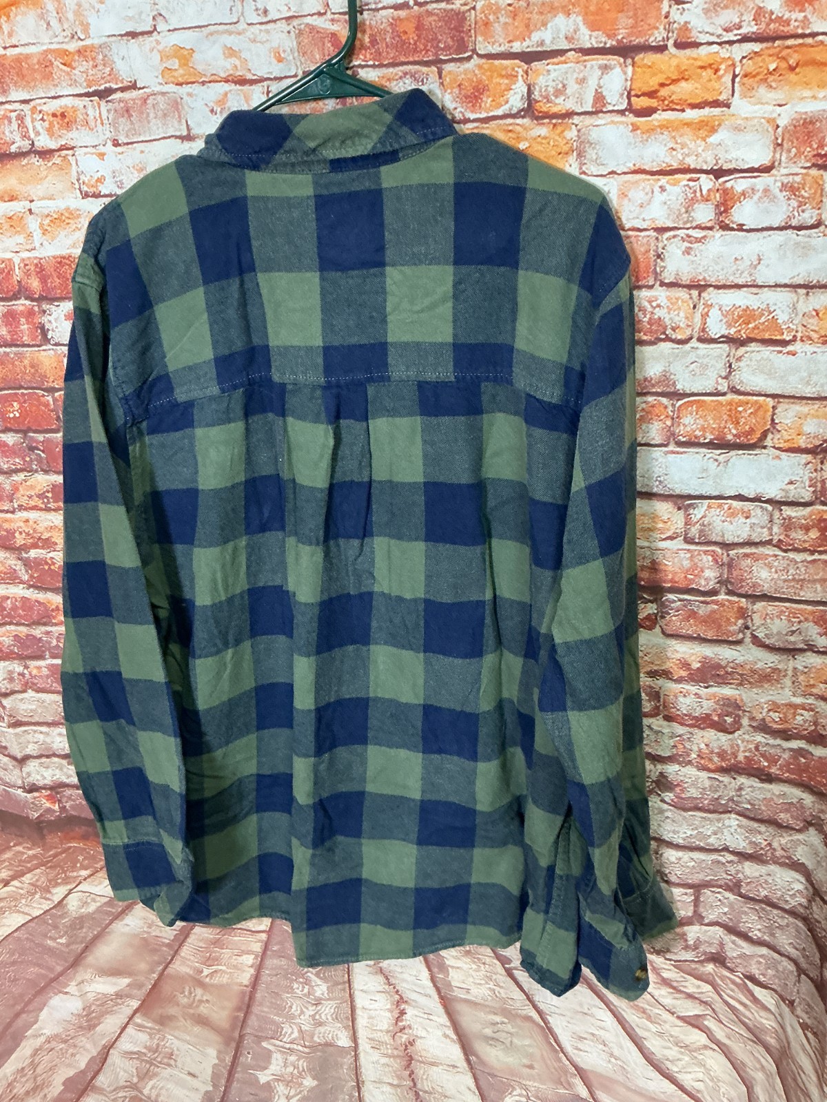 Field and Stream Green/navy buffalo/tartan Plaid Flannel XL Shirt