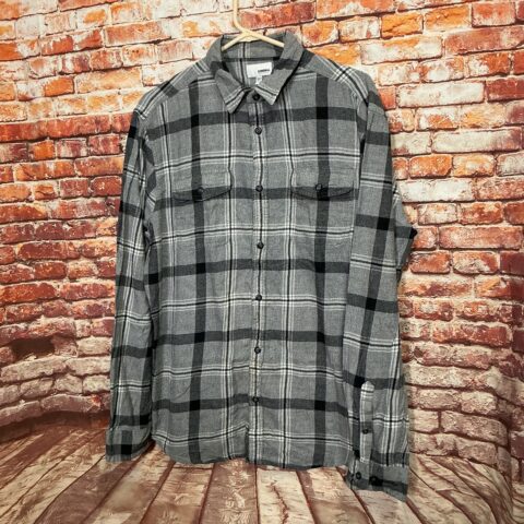 Sonoma Flannel Shirt Mens Large Gray Black Plaid Button Up Dual Pocket Casual